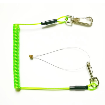 เชือกเส้นเล็กม้วนเครื่องมือ Stopdrop สีเขียวใสพร้อมตะขอหมุนโลหะผสมสังกะสีที่ปลายแต่ละด้าน